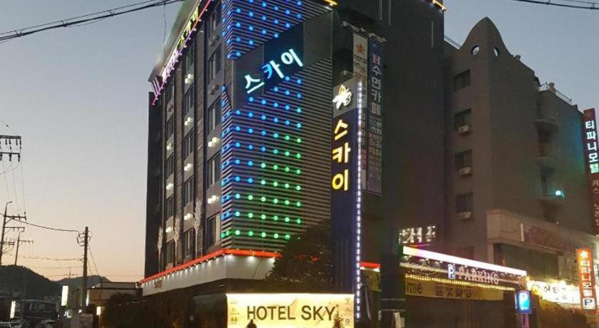 Sky Hotel Changwon Εξωτερικό φωτογραφία