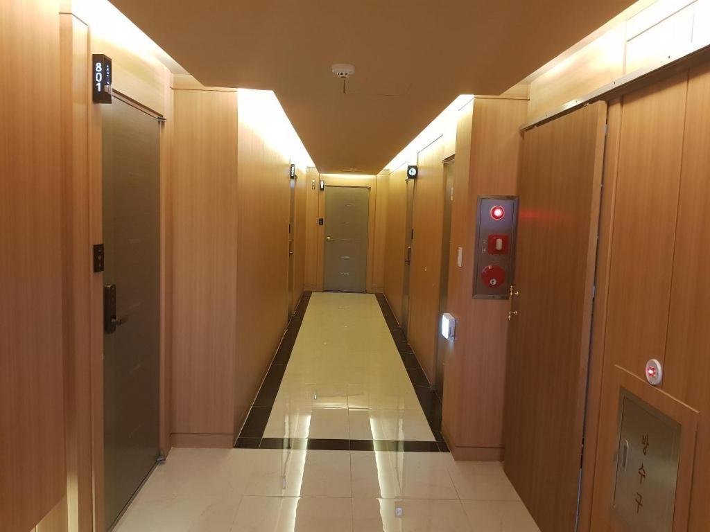 Sky Hotel Changwon Εξωτερικό φωτογραφία